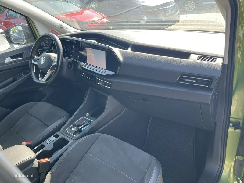 Volkswagen Caddy V 10
