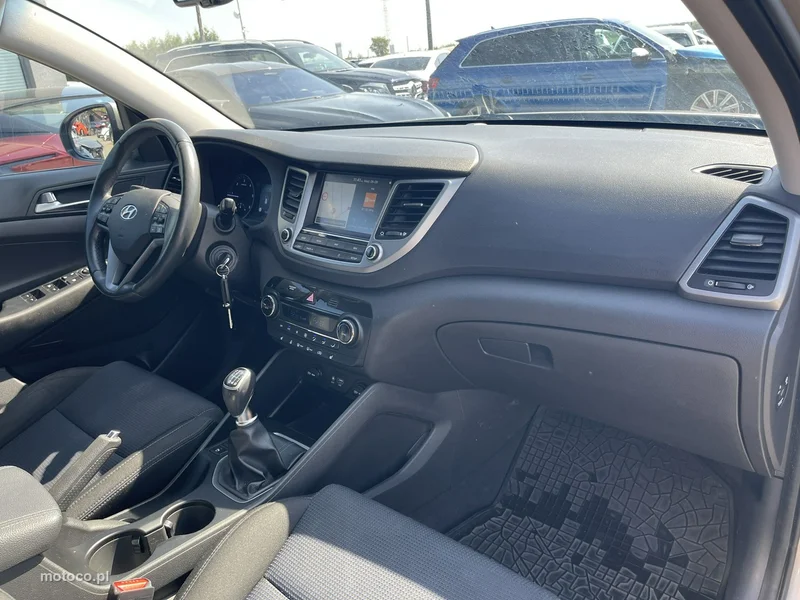 Hyundai TUCSON 11