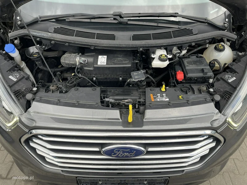 Ford Tourneo Custom 14