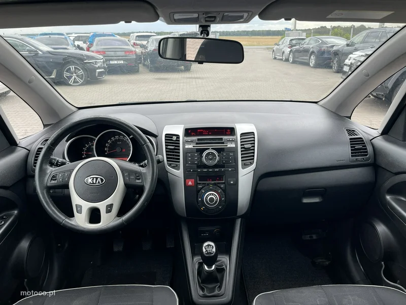 Kia Venga 9