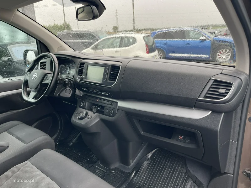 Toyota Proace (Verso) 10