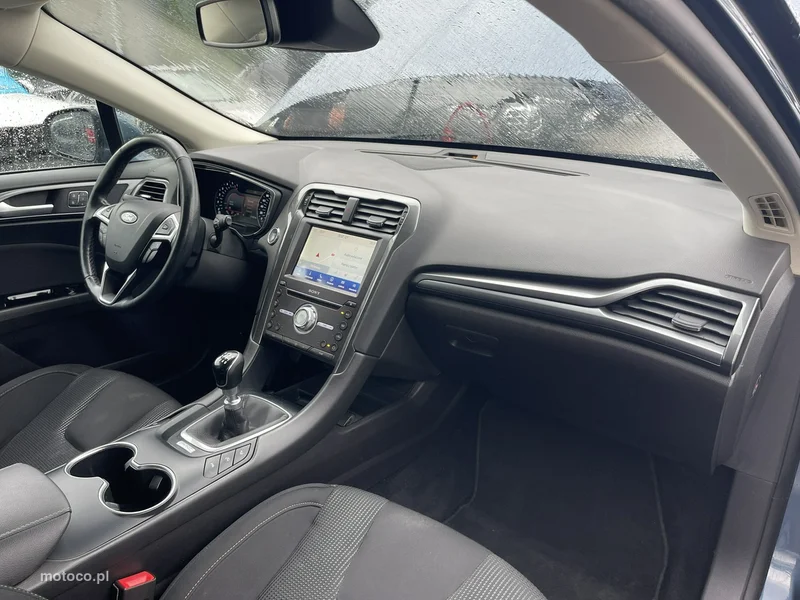 Ford Mondeo V 10