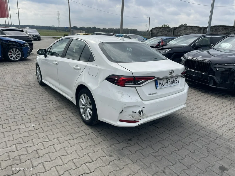 Toyota Corolla E210 4