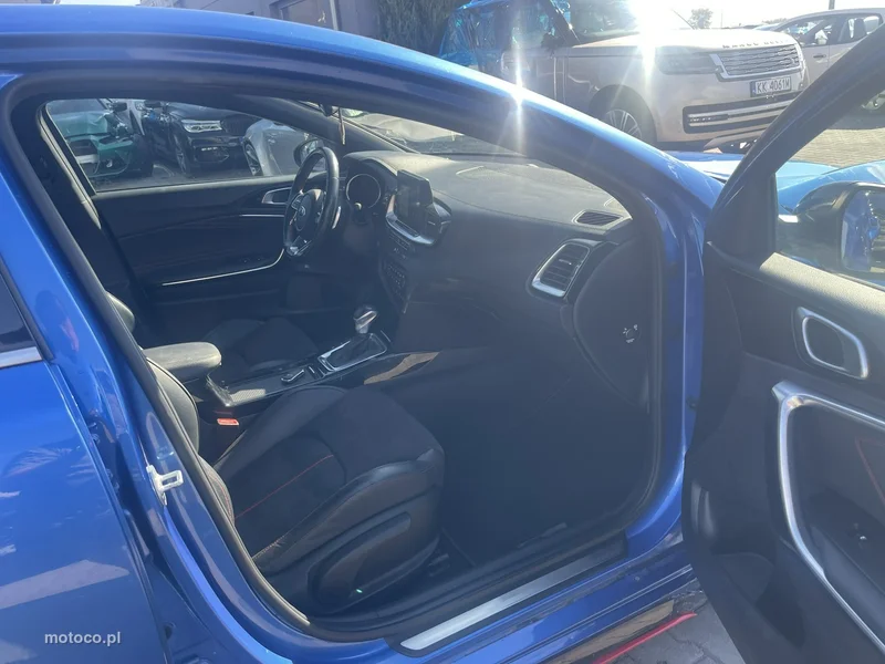 Kia Pro_cee'd 4