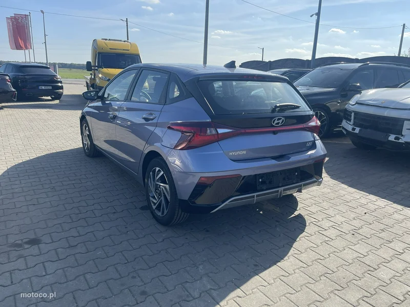 Hyundai i20 4