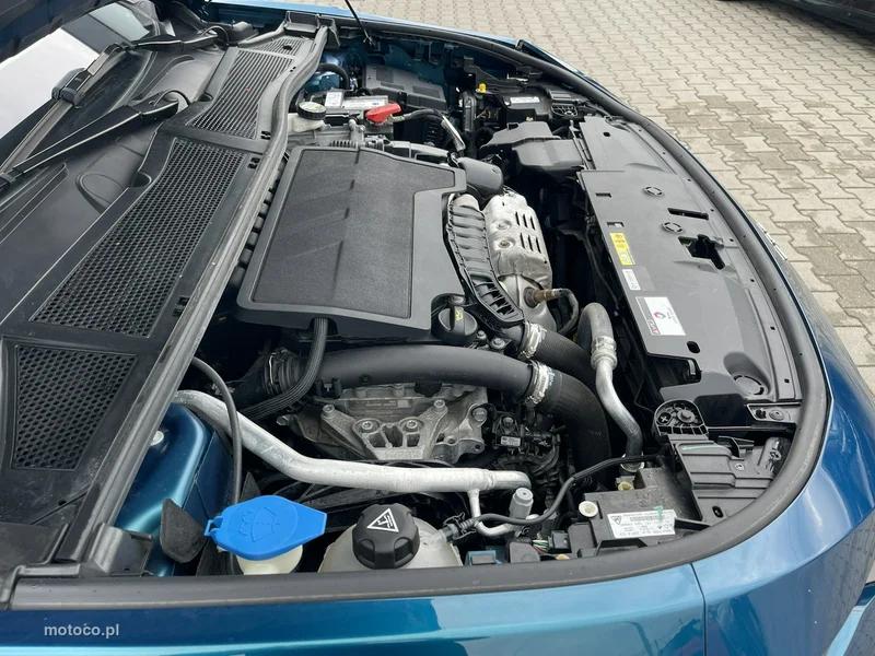Peugeot 408 15