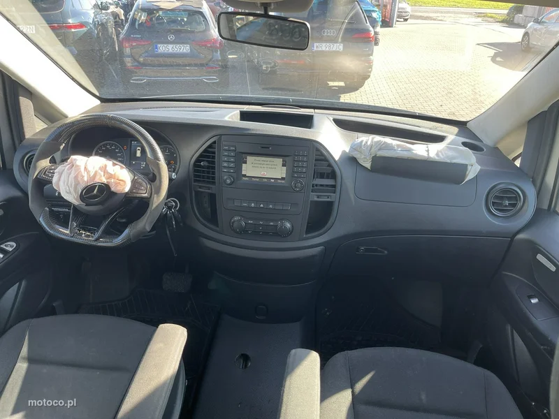 Mercedes-Benz Vito 8