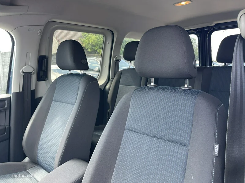 Volkswagen Caddy IV 10