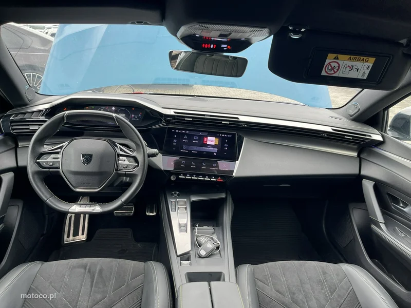 Peugeot 408 9