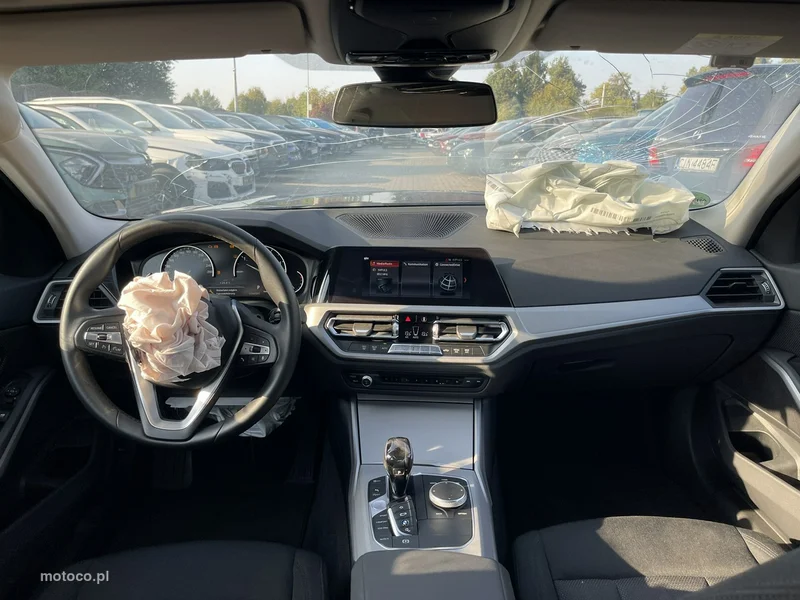 BMW Seria 3 G20 330 11
