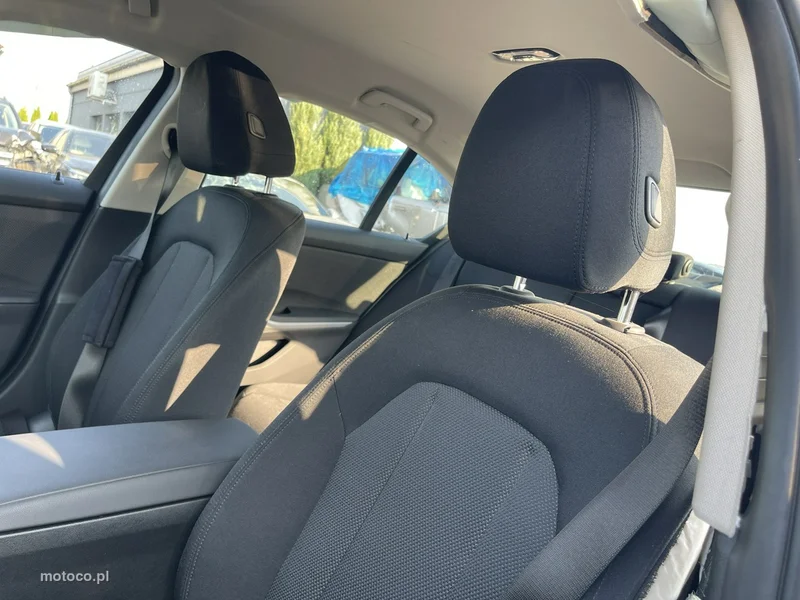 BMW Seria 3 G20 330 13