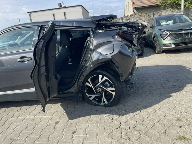 Toyota C-HR II 6
