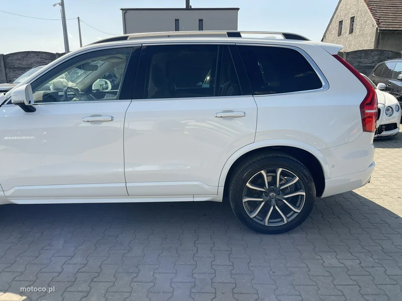 Volvo XC 90 5