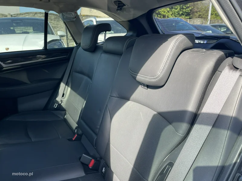 Subaru Outback 12