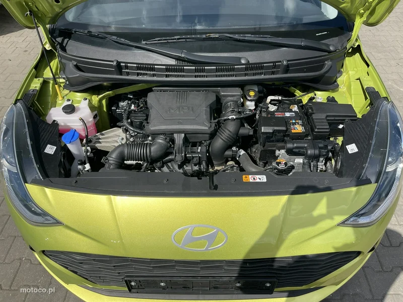 Hyundai i10 15