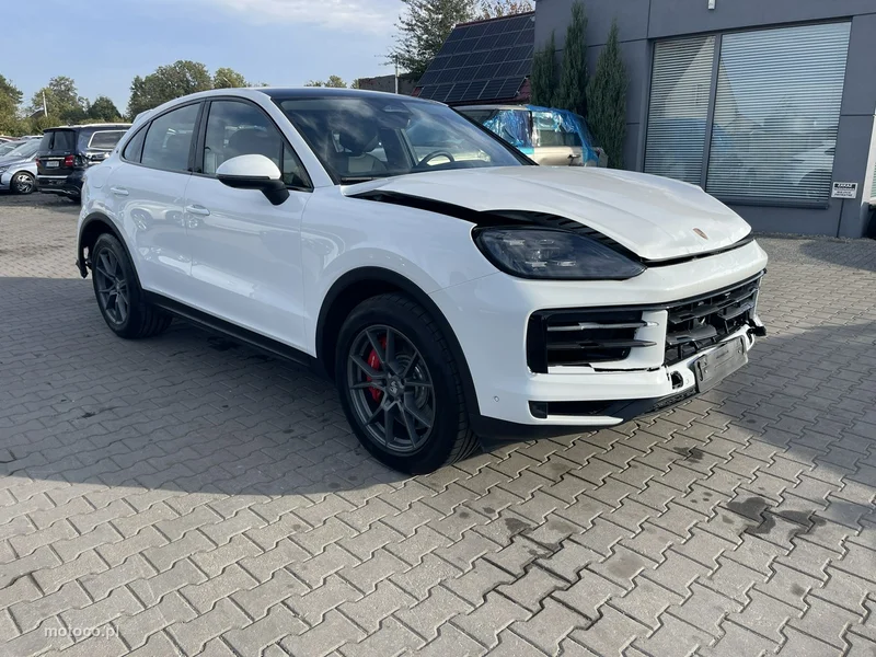 Porsche Cayenne 9YA S 3