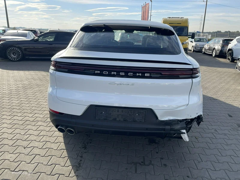 Porsche Cayenne 9YA S 6