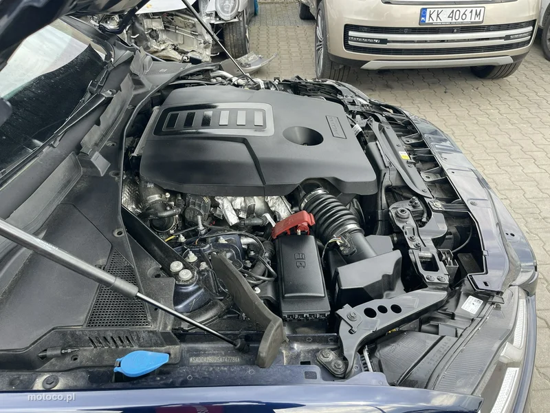 Jaguar F-Pace 16