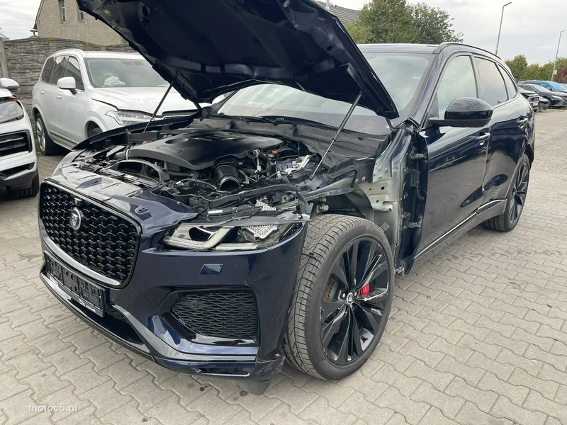 Jaguar F-Pace 3