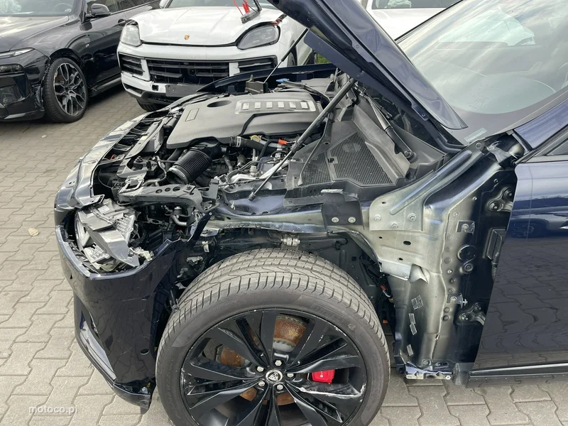 Jaguar F-Pace 4
