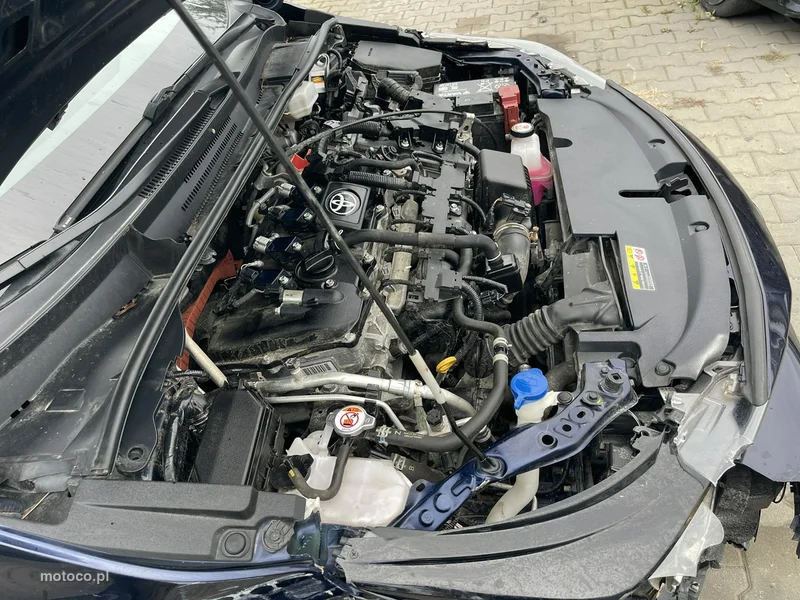Toyota Corolla E210 15