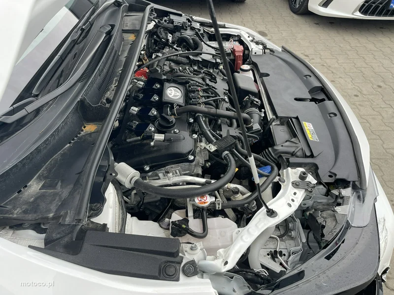 Toyota Corolla E210 15
