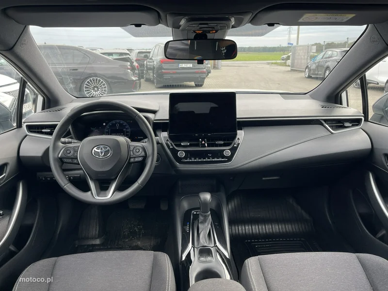 Toyota Corolla E210 7