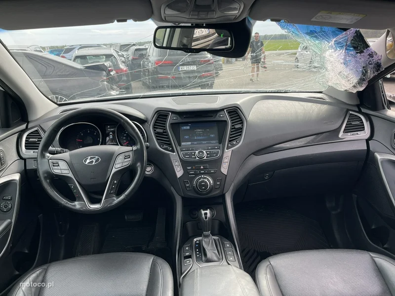 Hyundai SANTA FE 11