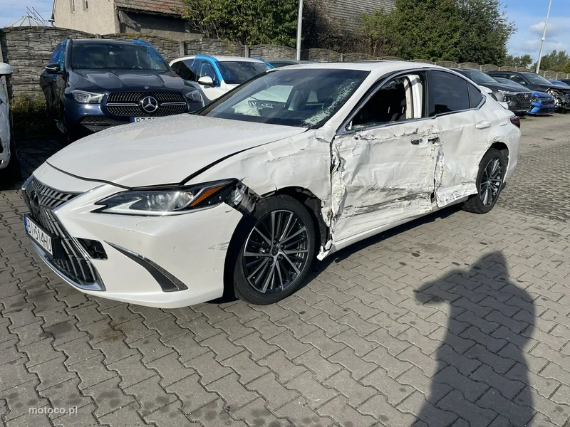 Lexus ES300 8