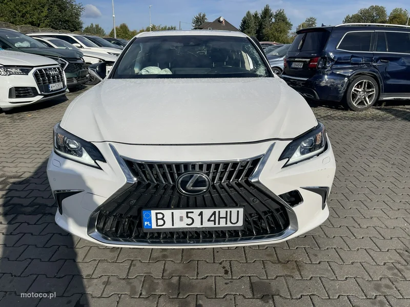 Lexus ES300 9