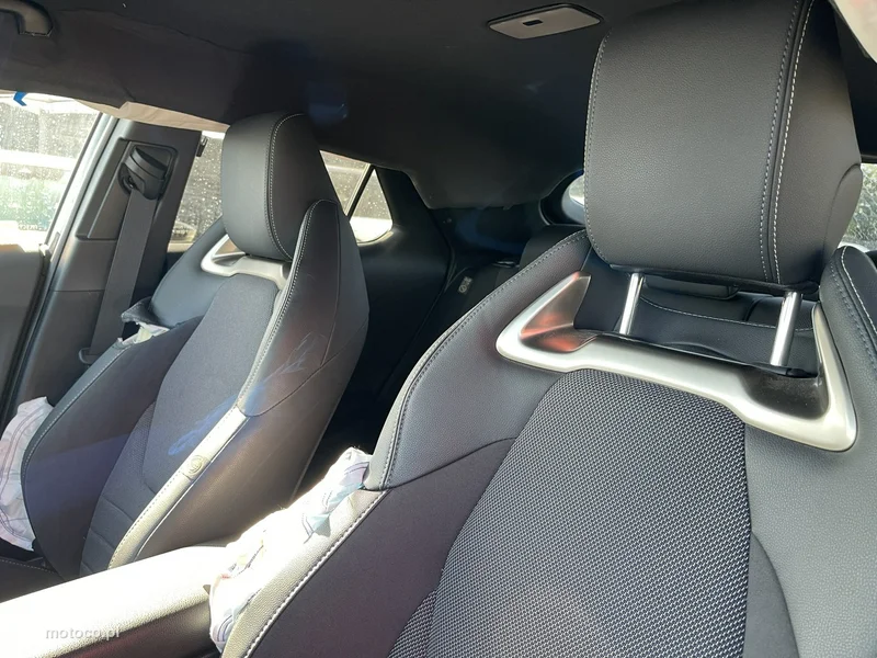 Toyota C-HR II 11