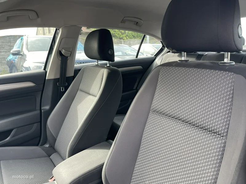 Volkswagen Passat B8 9