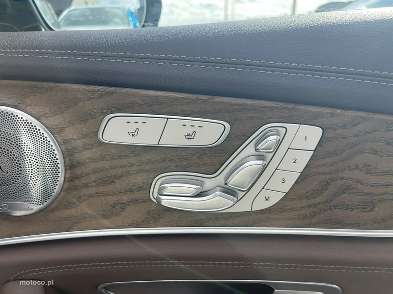 Mercedes-Benz Klasa E W213 E 220 16