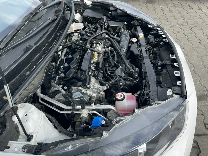 Toyota Yaris XP210 15