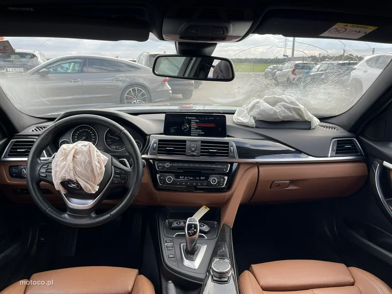 BMW Seria 3 F30 320 9