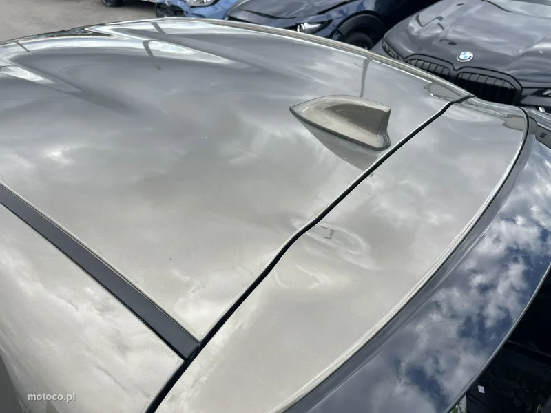 Toyota Yaris XP210 5