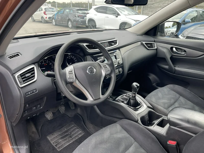 Nissan X-Trail 7