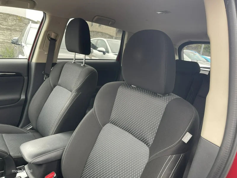 Mitsubishi Outlander 10