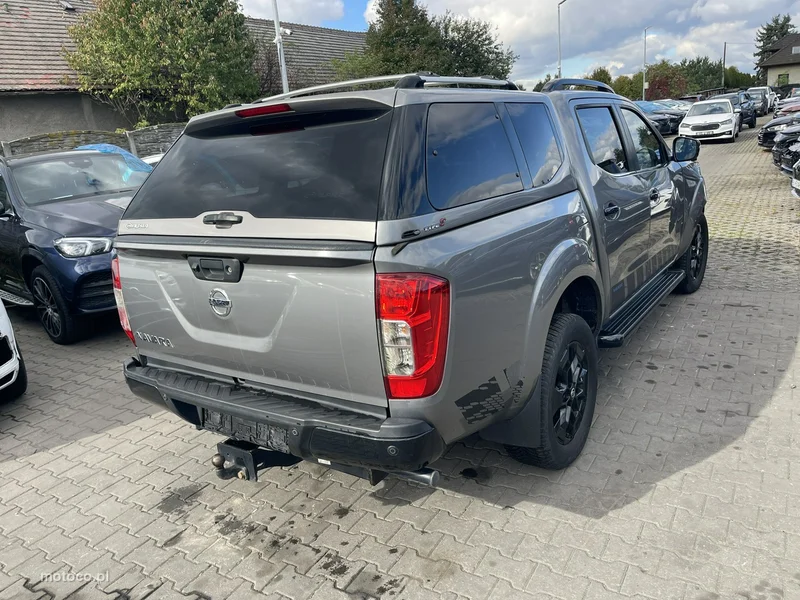 Nissan Navara 5