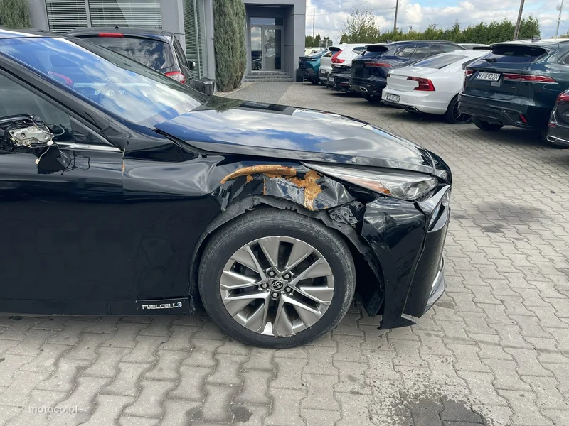 Toyota Mirai 4