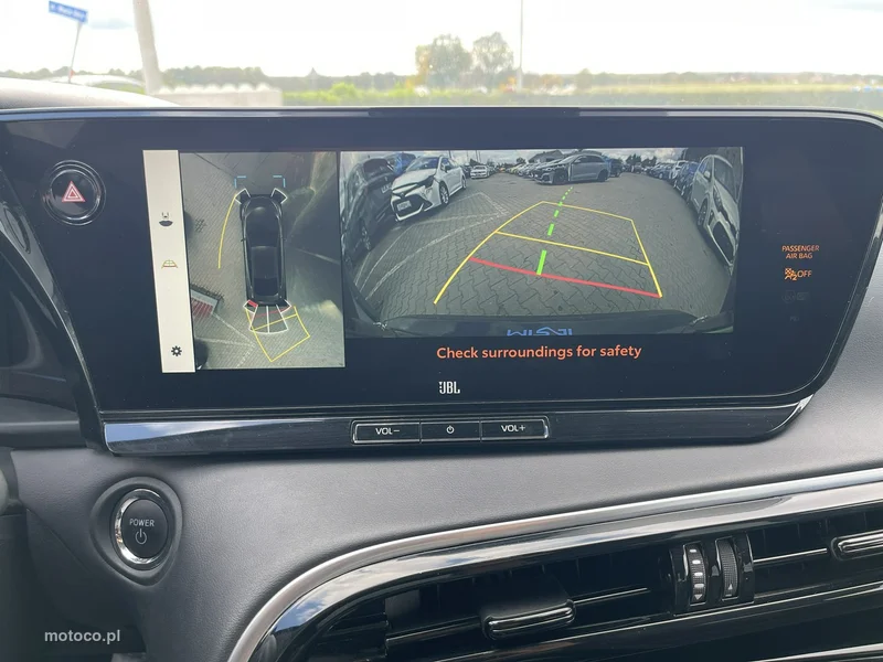 Toyota Mirai 10