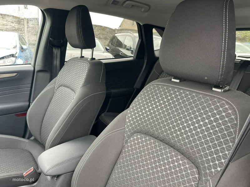 Ford Kuga III 12