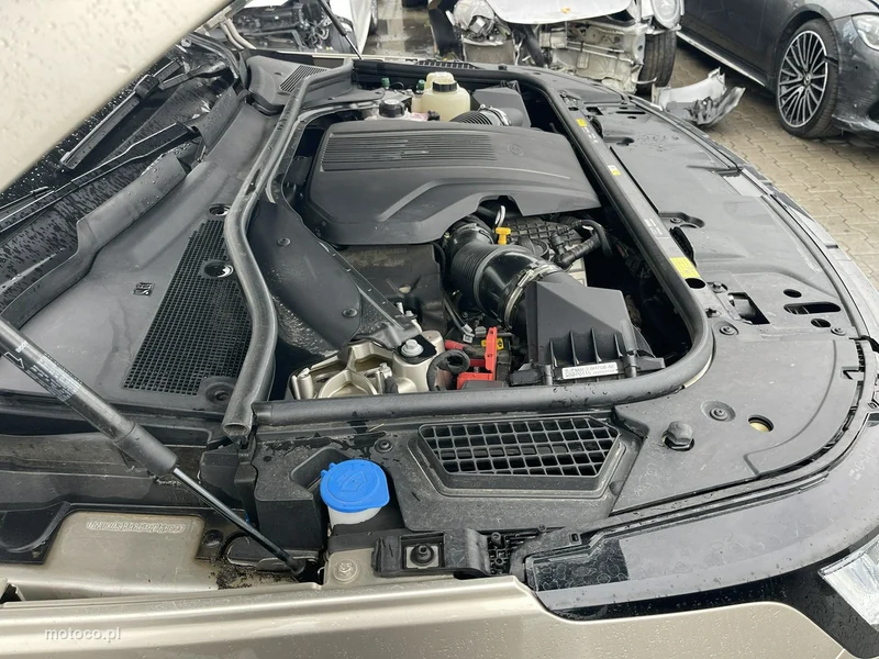 Land Rover Range Rover 21