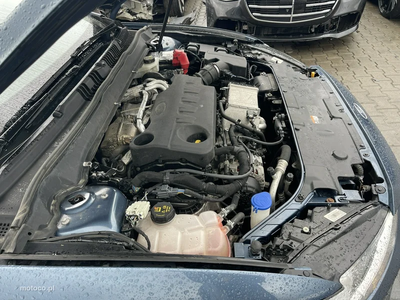 Ford Mondeo V 16