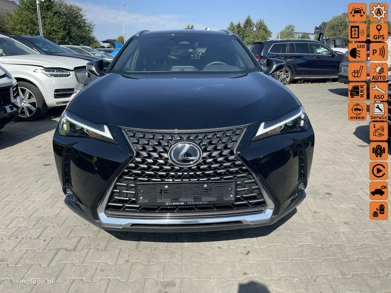 Lexus UX