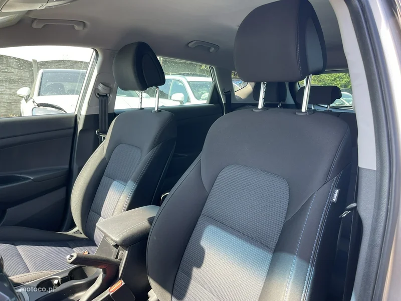 Hyundai TUCSON 12