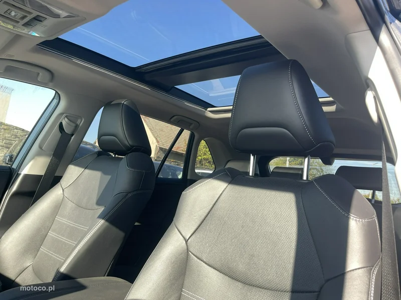 Toyota RAV 4 XA50 14