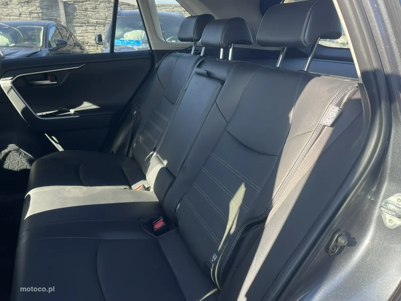 Toyota RAV 4 XA50 15
