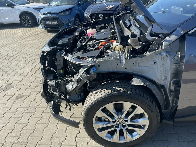 Toyota RAV 4 XA50 5