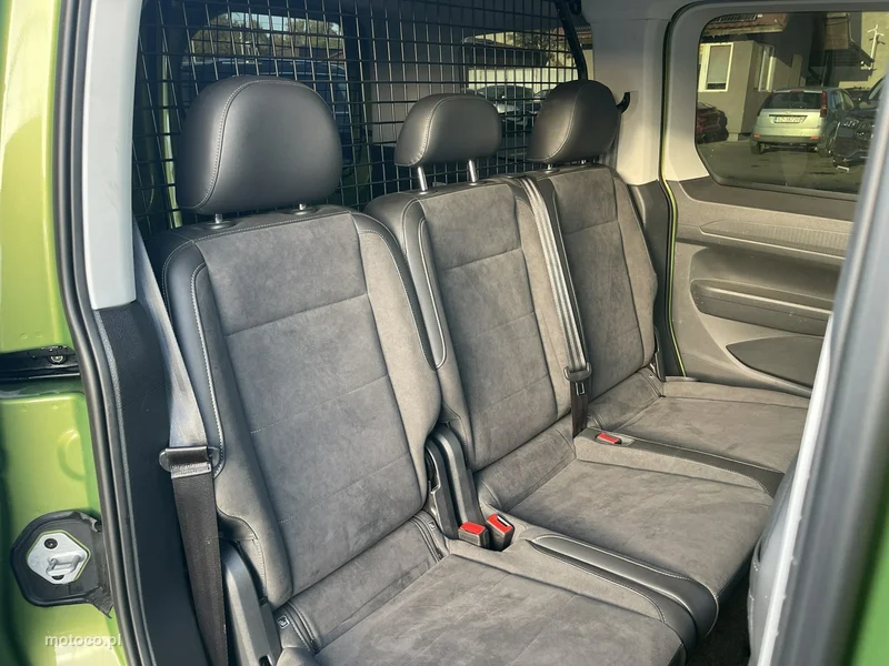 Volkswagen Caddy V 12
